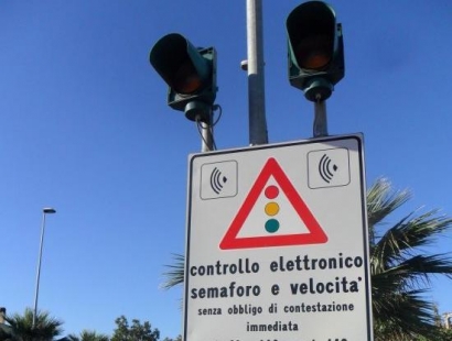Ghiffa, contro i bolidi sulla statale autovelox e doppio semaforo