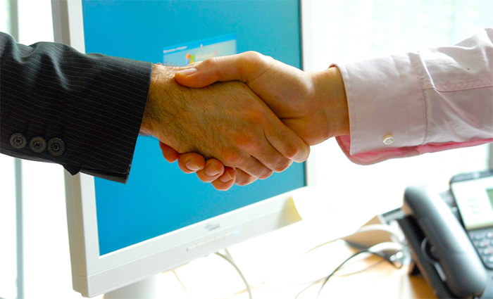 Offerte di lavoro della settimana, in Svizzera cercano meccanici, imbianchini, idraulici, intonacatori e copritetti