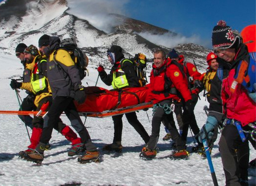 Raggiunta dai soccorritori la donna a Cortevecchio, ora il trasporto sino al Boden, dove l'attende un'ambulanza
