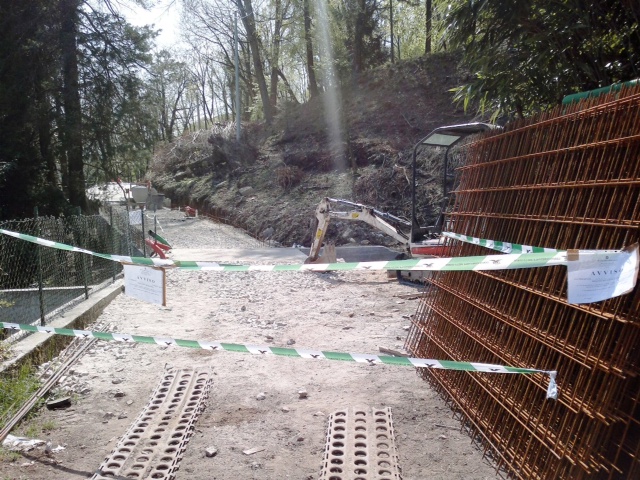 Strada abusiva nei boschi del Mottarone (foto)
