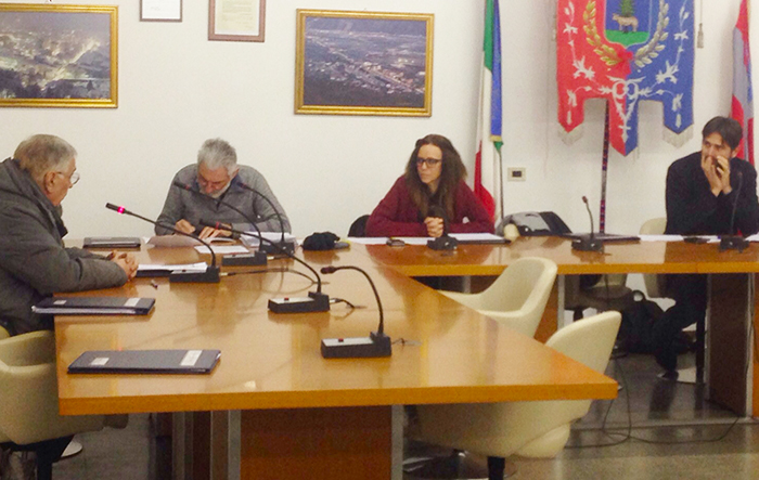 Villa: il consiglio approva il bilancio. Critico Ravandoni: “Mancano prospettive, un paese in coma”
