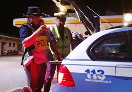 Guidava ubriaco e senza assicurazione: denunciato