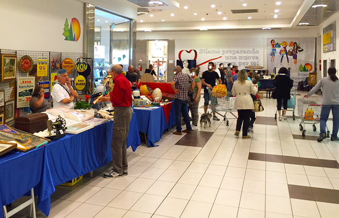 Fiera del Vintage all'Ipercoop di Crevola