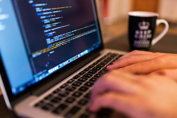 Minorenne ossolano molestato sessualmente on line ed al telefono
