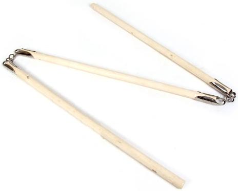 Domese ubriaco semina il panico a Rimini armato di nunchako e coltello. Arrestato