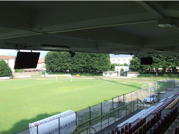 Giallo sullo stadio Pedroli: il prato va rimosso?