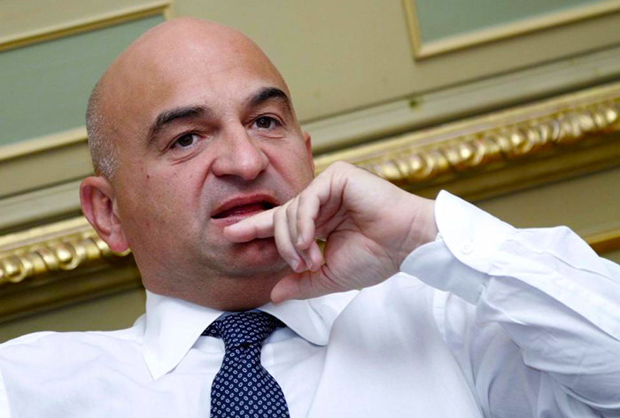 Meno 7 alle dimissioni di Chiamparino? Intanto Cattaneo augura “Buon compleanno Regione”