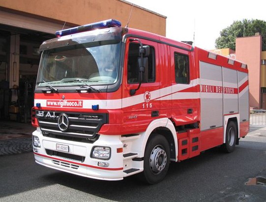 Fiamme nello scantinato della banca