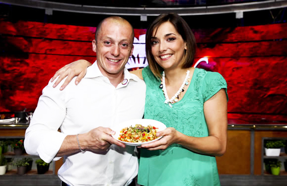 Max Blardone cuoco alla trasmissione Rai “The Cooking Show”