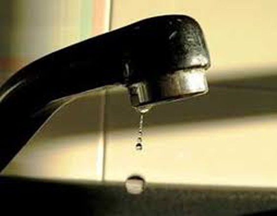 Troppe case, poca acqua: Dagnente a secco