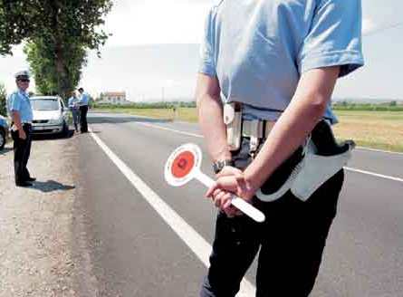 Viaggiava con falsa patente egiziana: denunciato