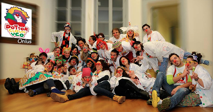 Domenica tutti in piazza in pigiama con Dottor Clown Vco