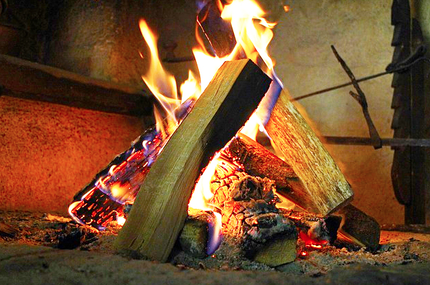 Dai Vigili del fuoco le regole di prevenzione incendi dei camini