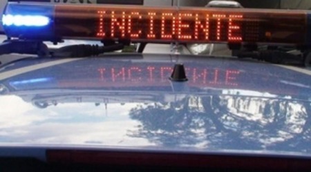 Calano gli incidenti d'auto mortali