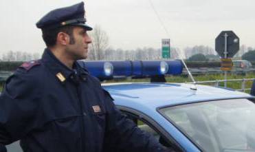 Polstrada in allerta: si cerca in Piemonte un attentatore di Parigi