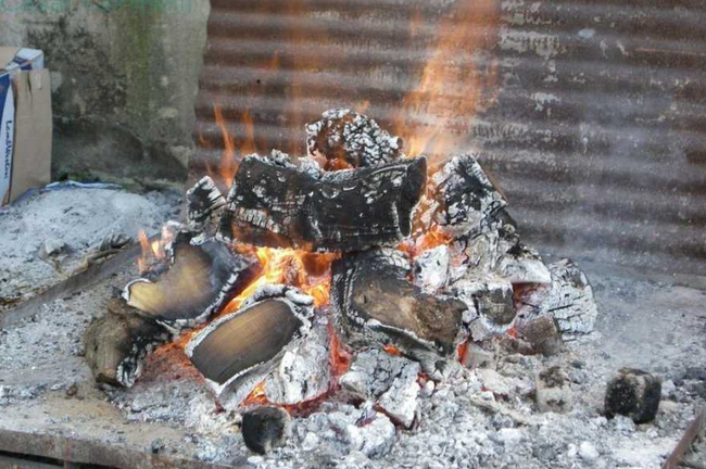 Si scaldano con un braciere: famiglia intossicata e tragedia sfiorata