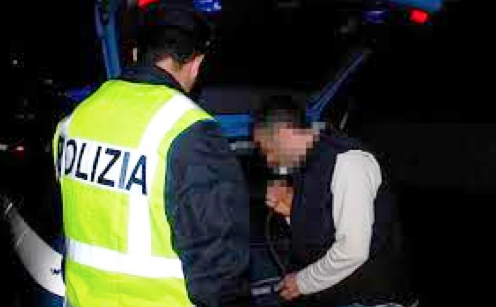 Fa un incidente ed ha il tasso alcolemico sopra il limite, condannato a 8 mesi