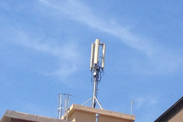 Le proteste per l’antenna di Pallanza in Consiglio comunale