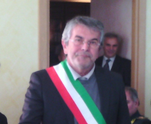 “Meno ospiti, a rotazione e via gli irregolari” 